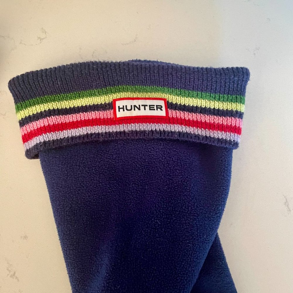 Hunter Navy‎ Boot Liners with Multicolor Knit Cuff, Size Medium - Picture 2 of 3